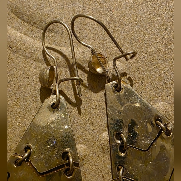 Vintage 60s Era 3 Tier Earrings - Artisan  Crafted In Mexico Abalone & Alpaca - Picture 7 of 9